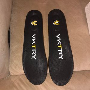 Men’s VKTRY size 10-10.5